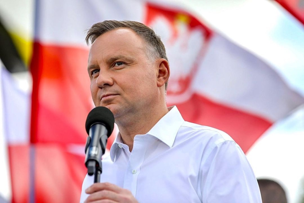 instagram.com/andrzej.duda instagram.com/andrzej.duda