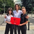 Magdalena Boczarska protestuje pod sejmem wraz z kolegami z branży filmowej