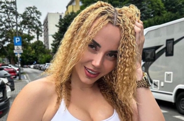Marianna Schreiber w crop topie